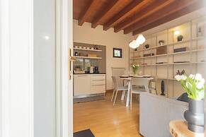 Vico Garden-203 by Rent all Como
