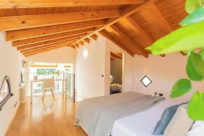 Vico Garden-203 by Rent all Como