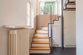 Vico Garden-203 by Rent all Como