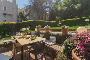 Vico Garden-203 by Rent all Como