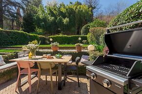 Vico Garden-203 by Rent all Como