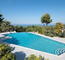 Constantin Villa By Halkidiki Villas