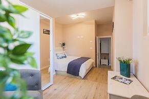 Lakeview Apartments by Rent All Como