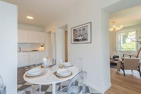 Lakeview Apartments by Rent All Como