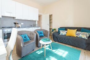 Lakeview Apartments by Rent All Como