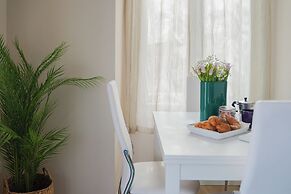 Lakeview Apartments by Rent All Como