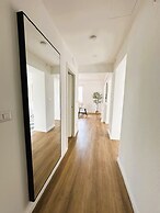 Lakeview Apartments by Rent All Como