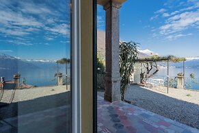 Lakeview Apartments by Rent All Como