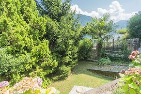 Lakeview Apartments by Rent All Como