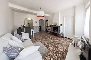 Family Nest on Lake Como by Rent all Como