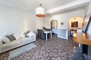 Family Nest on Lake Como by Rent all Como