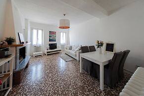 Family Nest on Lake Como by Rent all Como