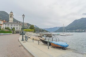 La Piazza di Cernobbio by Rent all Como