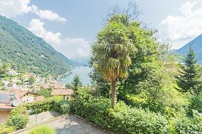 Harmony on the Lake by Rent all Como