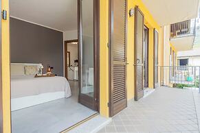 Harmony on the Lake by Rent all Como