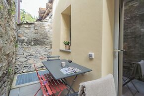 Urio's Castle Suites by Rent all Como