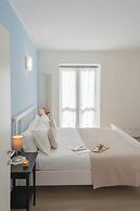 La Quiete With Private Garden by Rent all Como