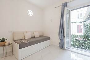 Luce Apartment by Rent all Como