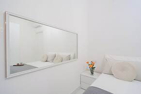 Luce Apartment by Rent all Como