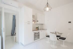 Luce Apartment by Rent all Como