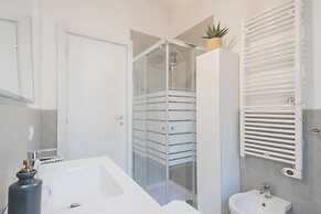 Luce Apartment by Rent all Como