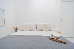 Luce Apartment by Rent all Como