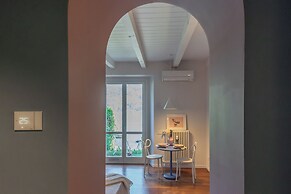 OC Lake Love by Rent all Como