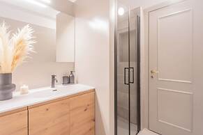 OC Lake Love by Rent all Como