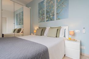 Old Court Hideaway by Rent all Como