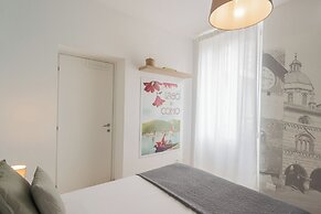 Old Court Hideaway by Rent all Como