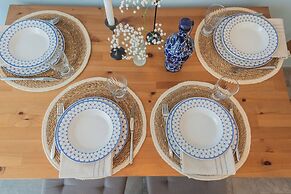 Old Court Hideaway by Rent all Como