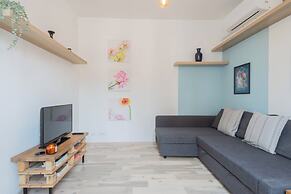 Old Court Hideaway by Rent all Como