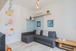 Old Court Hideaway by Rent all Como