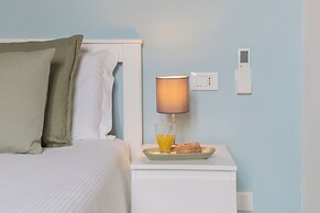 Old Court Hideaway by Rent all Como