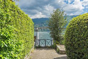 Piccola Como Lotus by Rent all Como