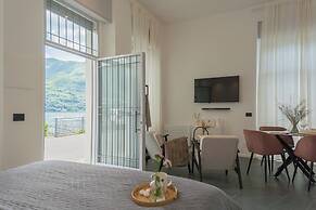 Piccola Como Lotus by Rent all Como