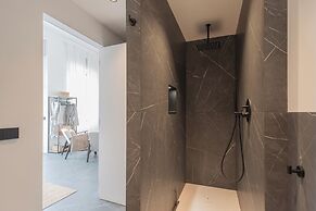 Piccola Como Lotus by Rent all Como