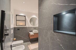 Piccola Como Lotus by Rent all Como