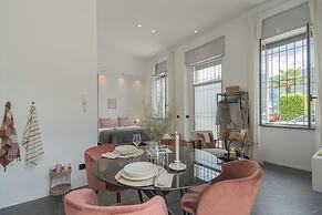 Piccola Como Lotus by Rent all Como