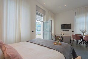 Piccola Como Lotus by Rent all Como