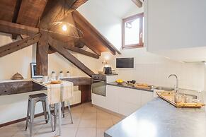 Plinio 10 by Rent all Como