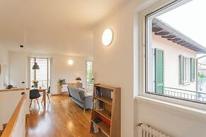 Ponente Balcony & Garden by Rent all Como