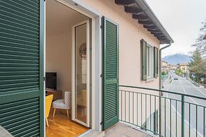 Ponente Balcony & Garden by Rent all Como