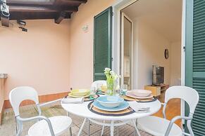 Ponente Balcony & Garden by Rent all Como