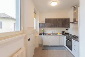 Ponente Balcony & Garden by Rent all Como