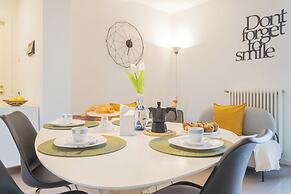 Ponente Balcony & Garden by Rent all Como