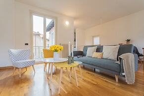 Ponente Balcony & Garden by Rent all Como