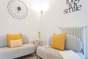 Ponente Balcony & Garden by Rent all Como