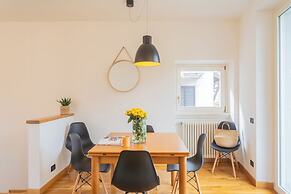 Ponente Balcony & Garden by Rent all Como