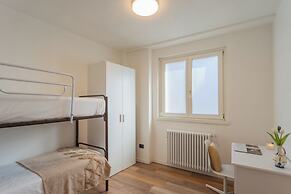 Ponente Balcony & Garden by Rent all Como